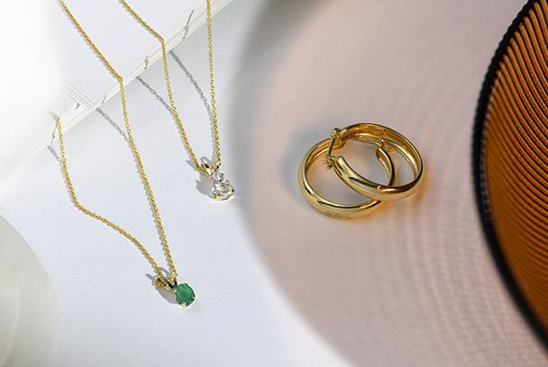 Emerald Pendant Necklace-14K Gold