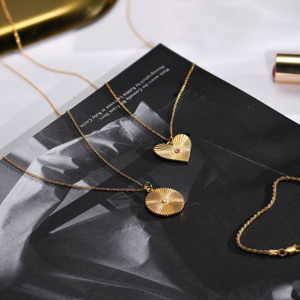 Heart Medallion Necklace - Gold Vermeil