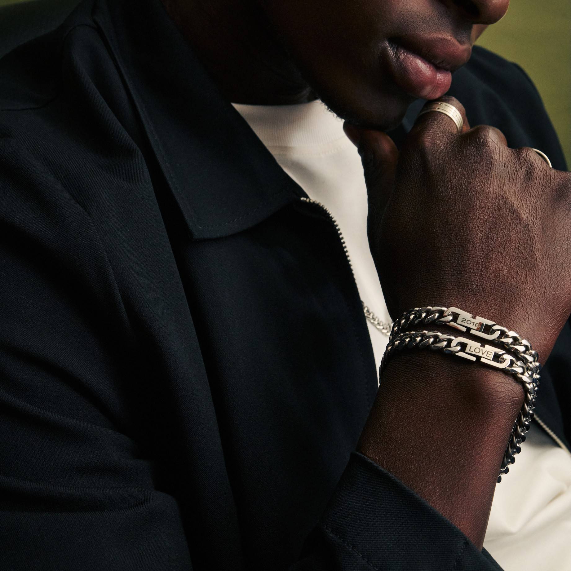 8MM CUBAN CHAIN BRACELET WITH ENGRAVABLE CLASP-6 product photo