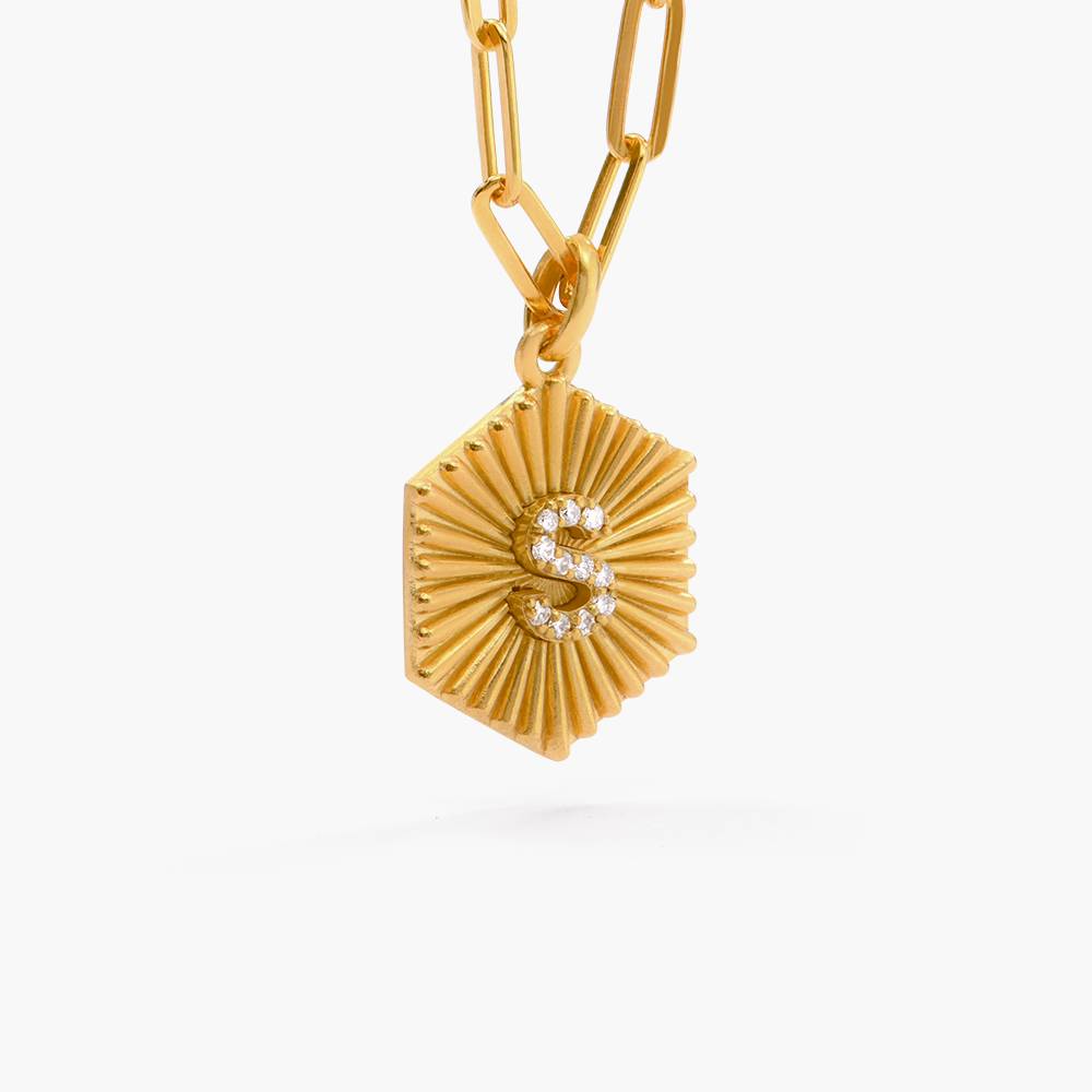 Collier Médaillon Initiale Ava avec Diamant - Or Vermeil-5 photo du produit