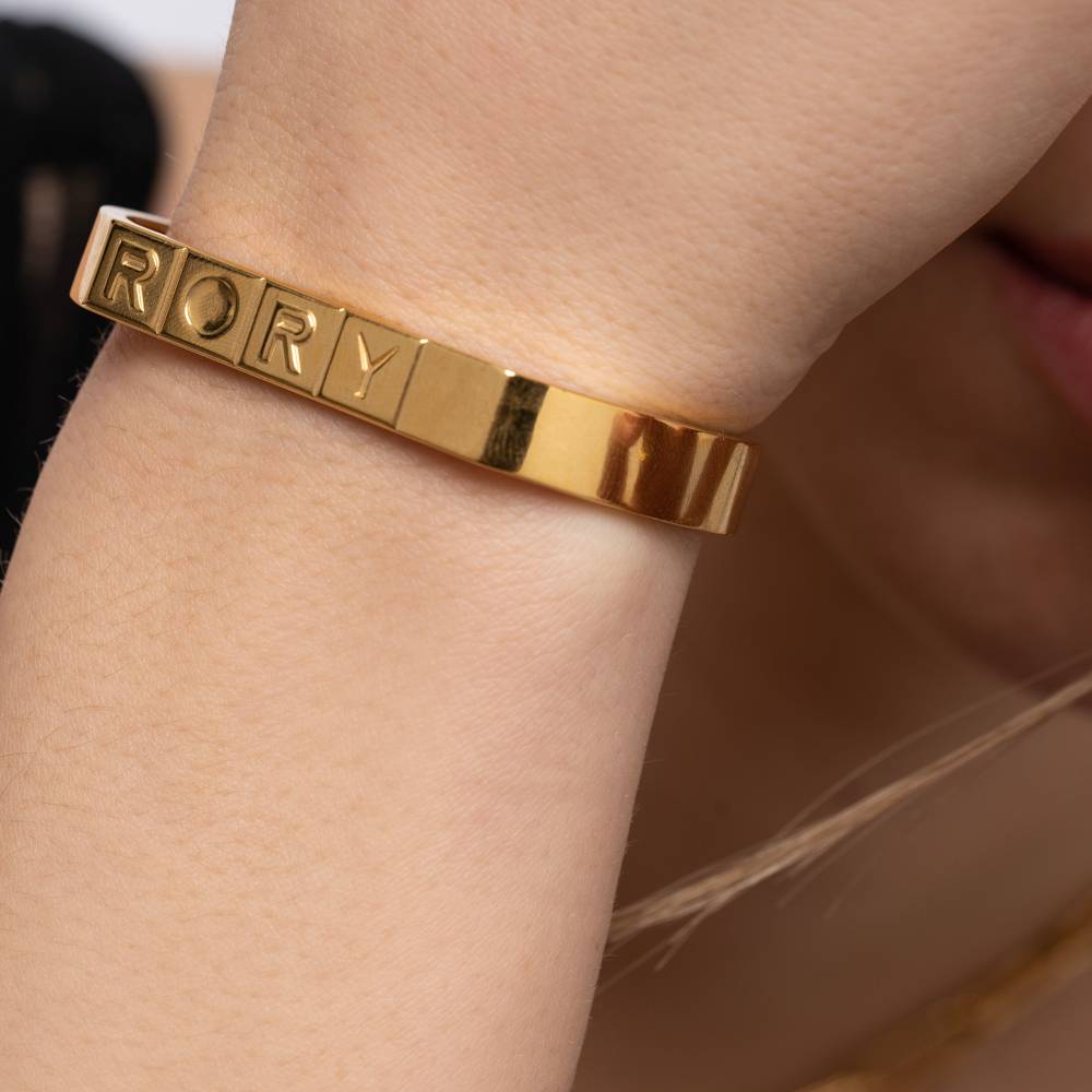 18k Gold Name Bracelet