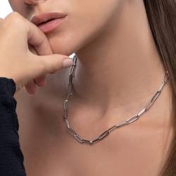 classic-paperclip-chain-