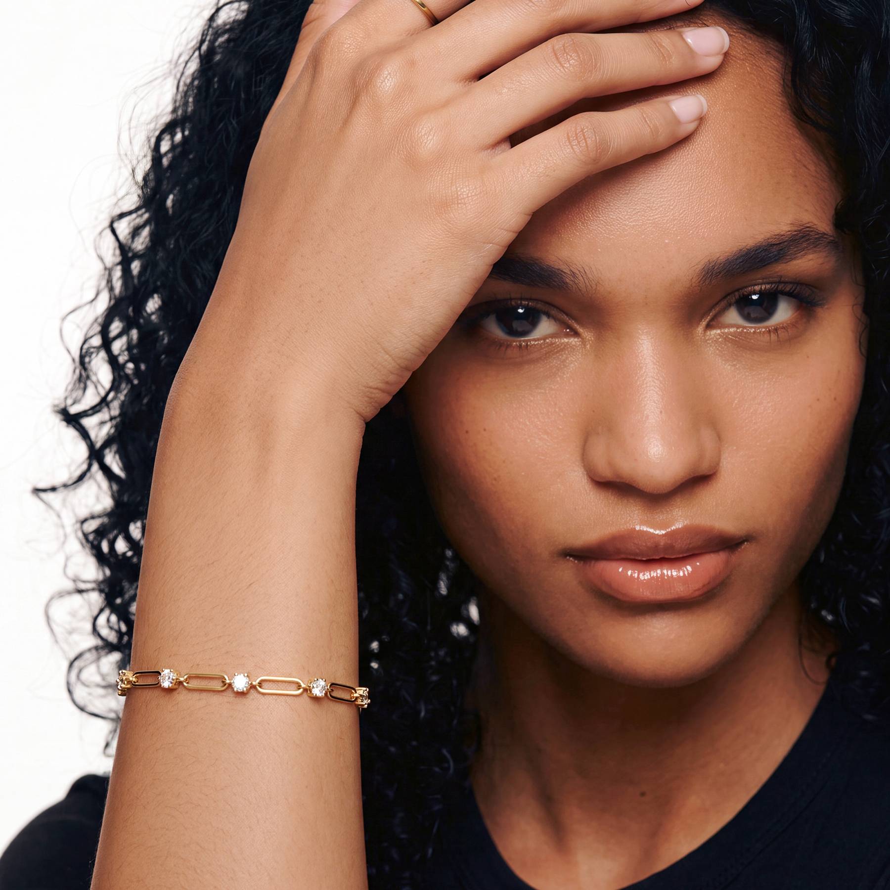 Crystal Paperclip Bracelet - Gold-4 product photo