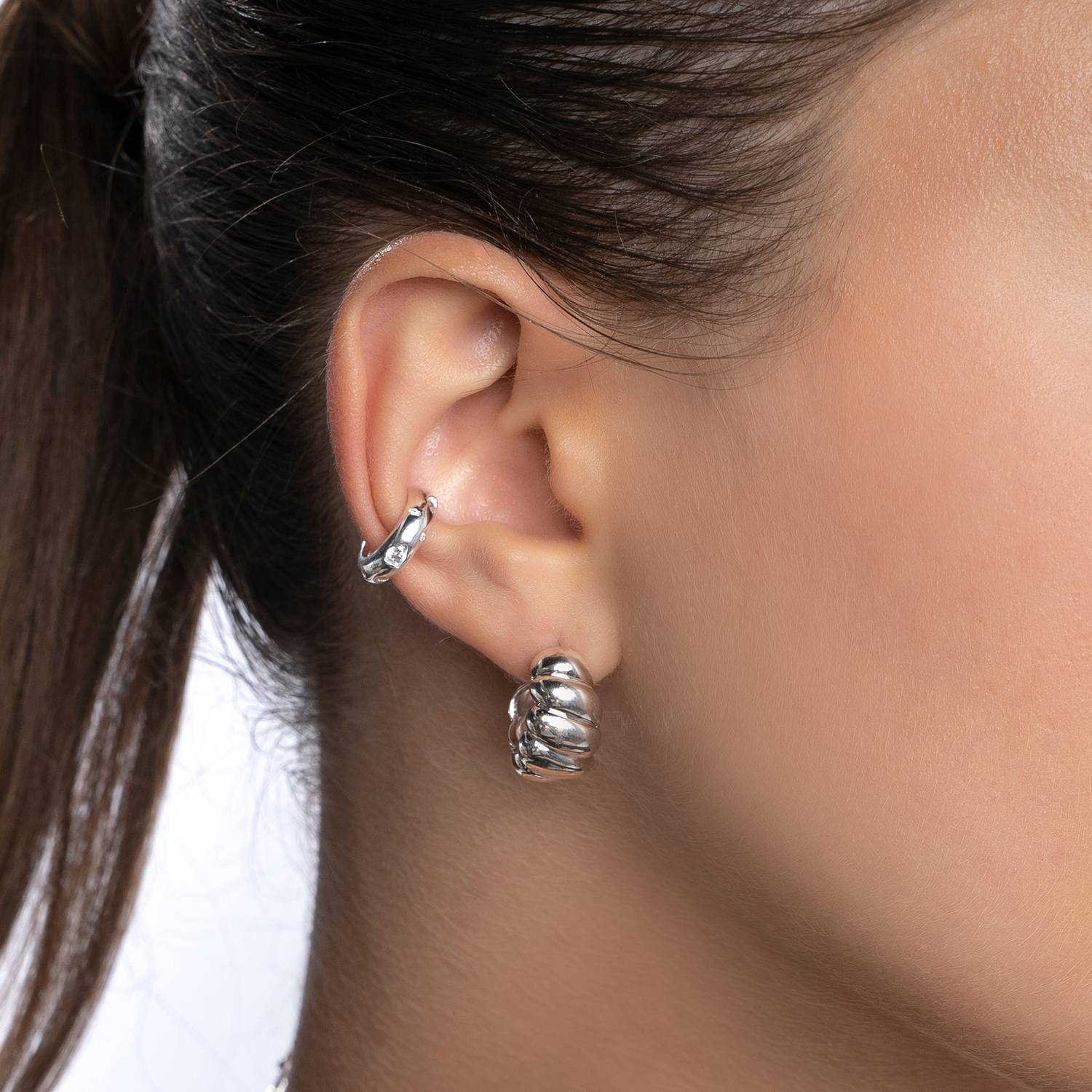 Dome Ear Cuff with Cubic Zirconia - Silver-4 product photo