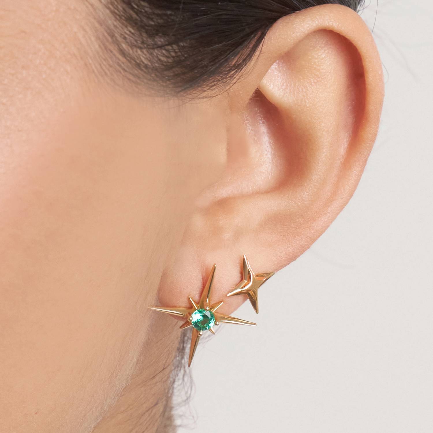 Northern Star Stud Earrings with 0.6 ct Green Emerald Gemstone - Gold Vermeil-3 product photo