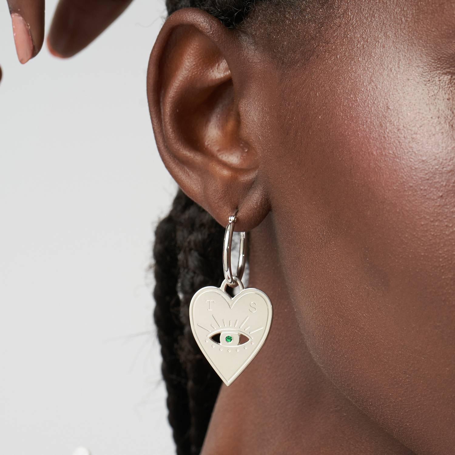Boucles d'oreilles coeur Mauvais oeil avec Zircon Cubique - Argent-4 photo du produit