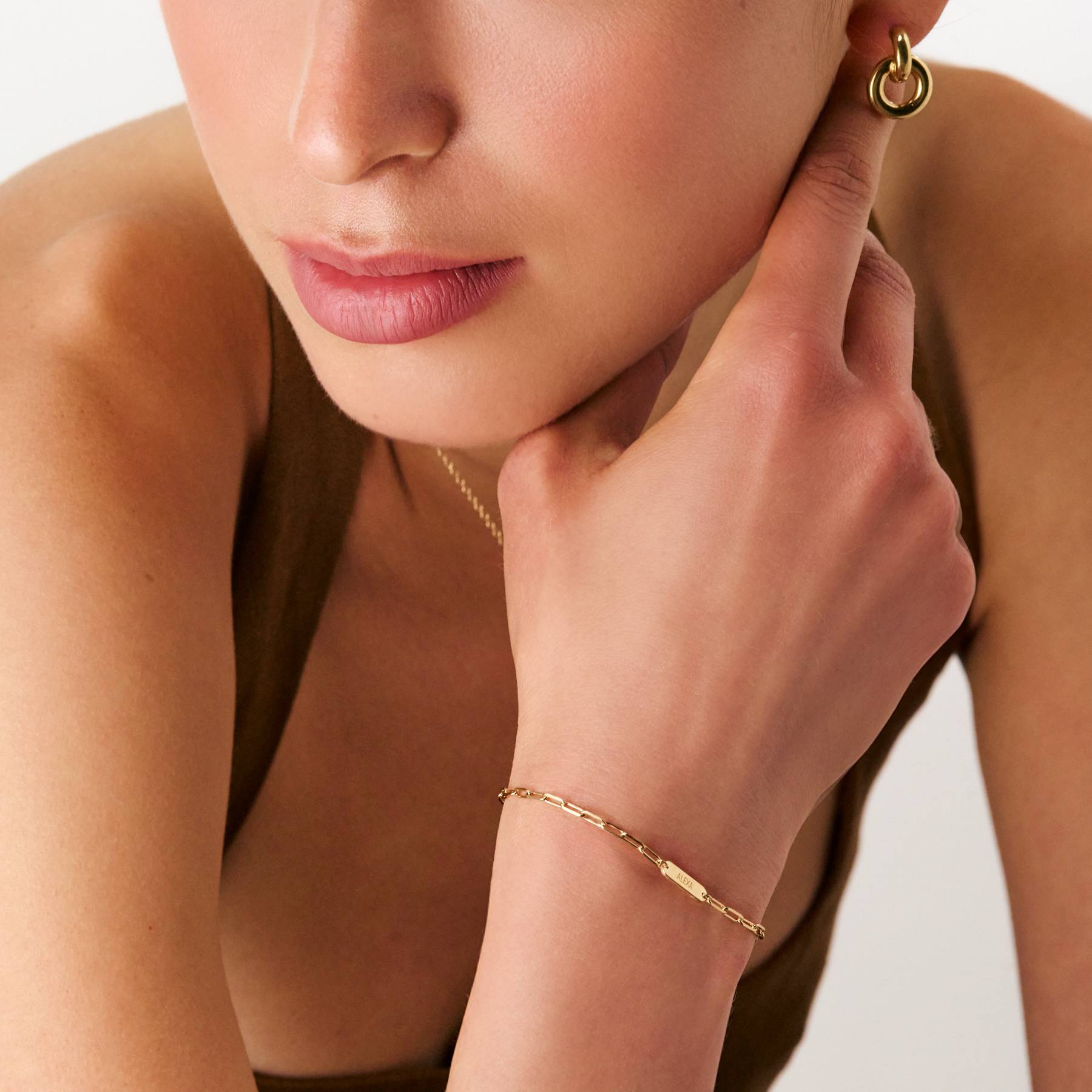 Mini Ivy Name Bracelet - Gold-3 product photo