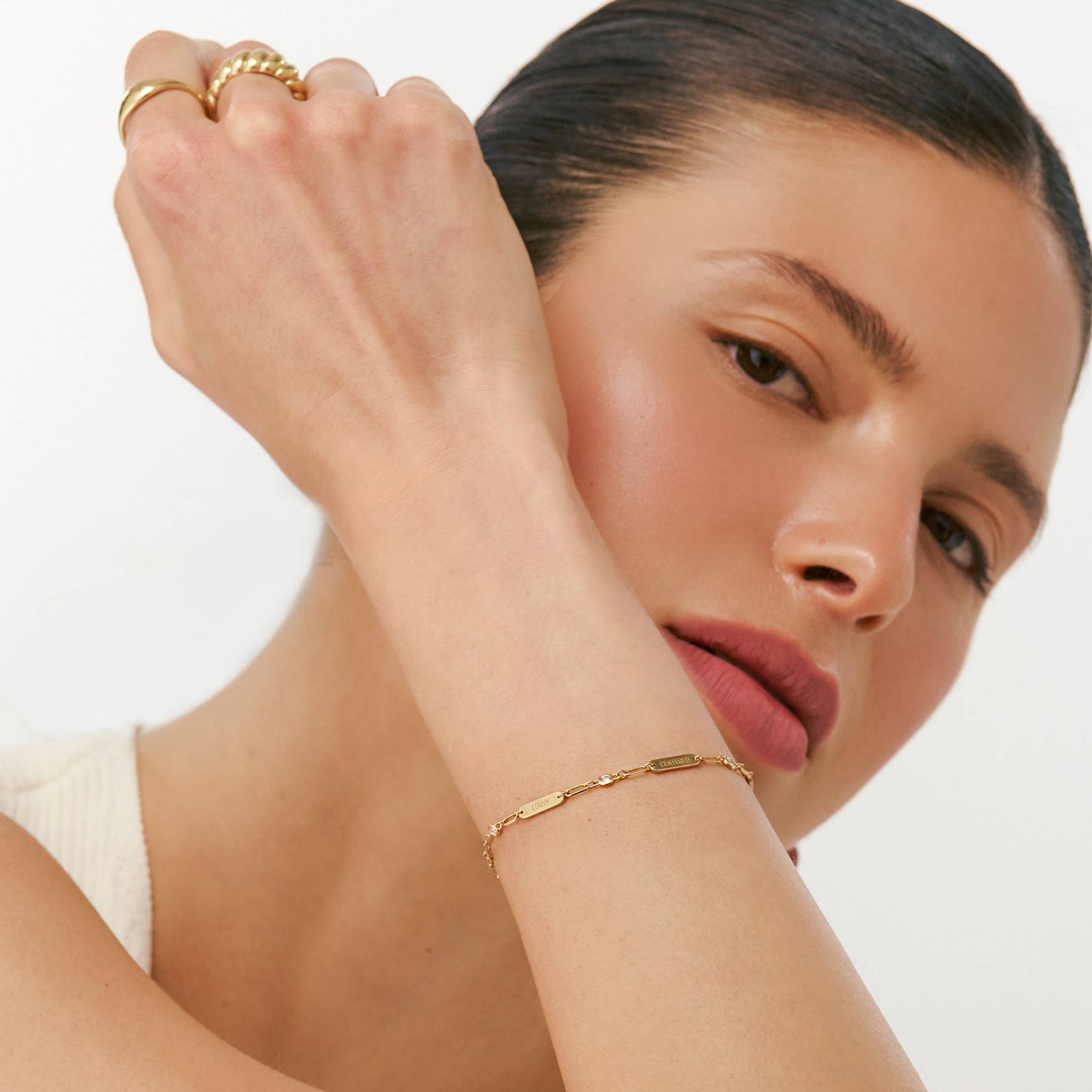 Mini Ivy Name Bracelet with Diamonds - Gold-2 product photo