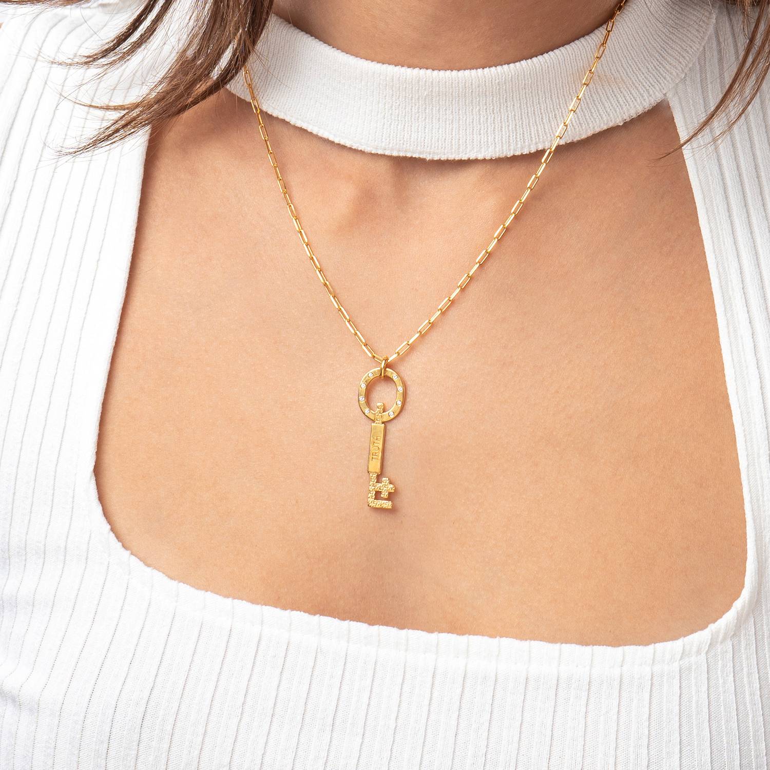 Oak&luna Engraved Key Charm Necklace With Diamonds - Gold Vermeil-5 product photo
