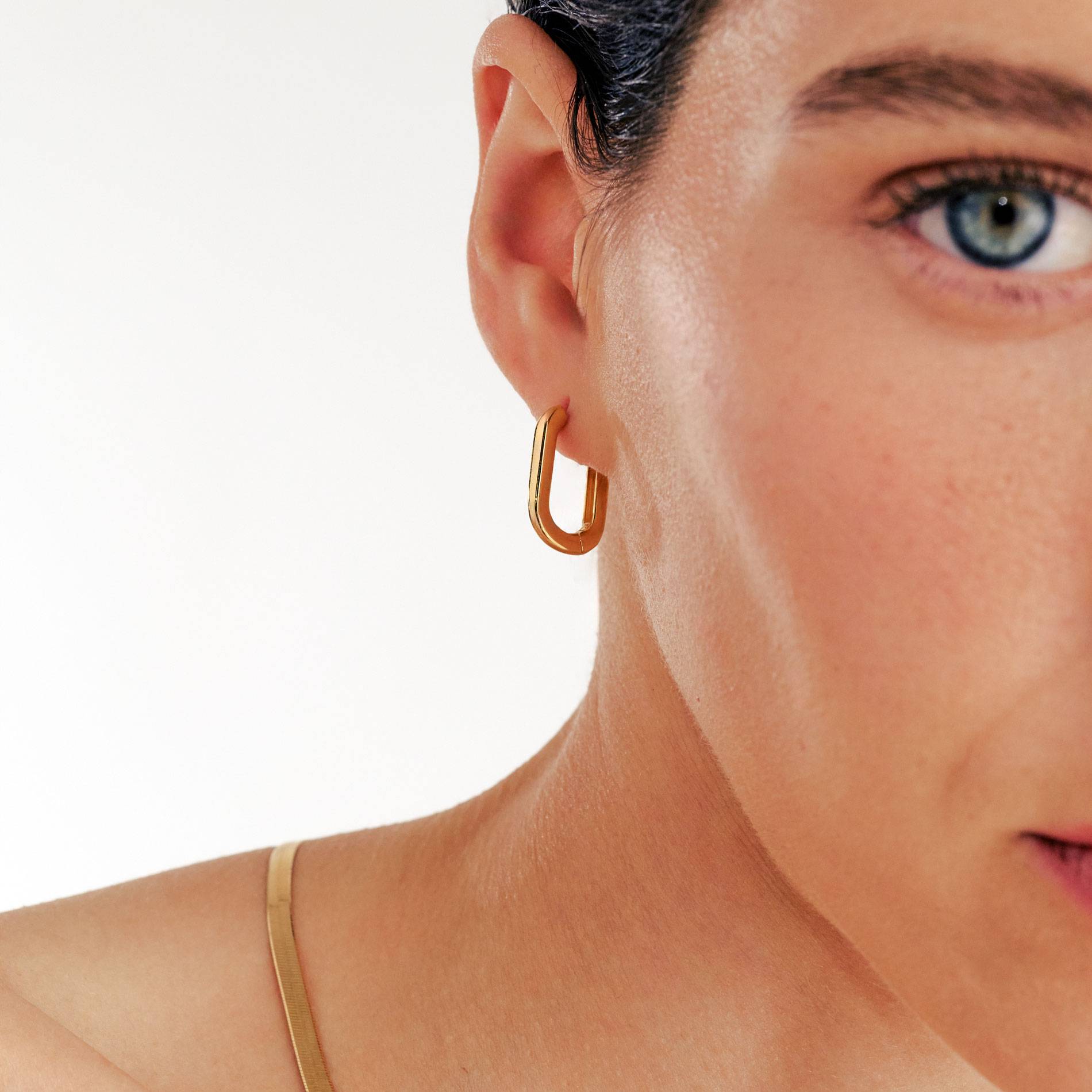 Play it By Ear Link Earrings - Gold-2 product photo