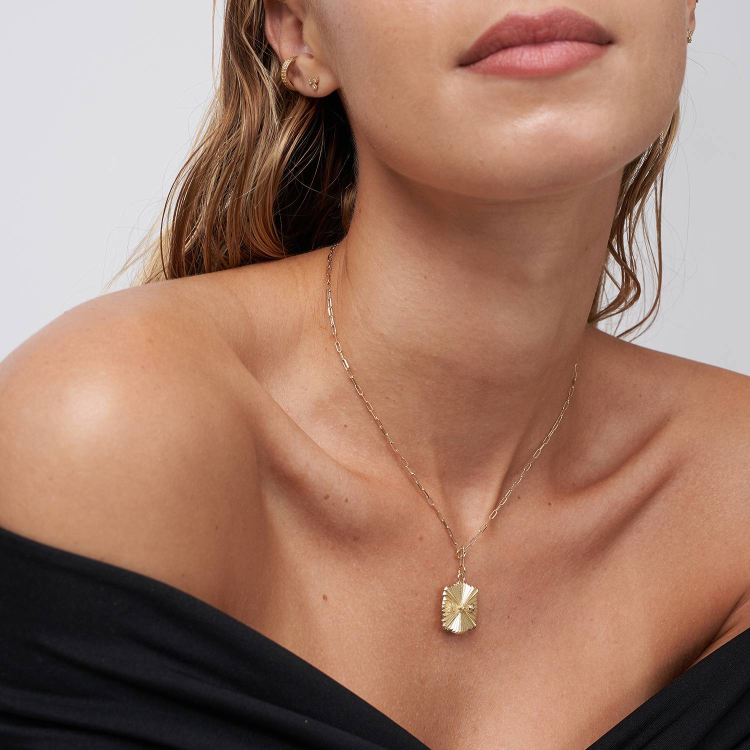 Shining Tyra Initial Medallion Necklace - 14k Solid Gold-2 product photo