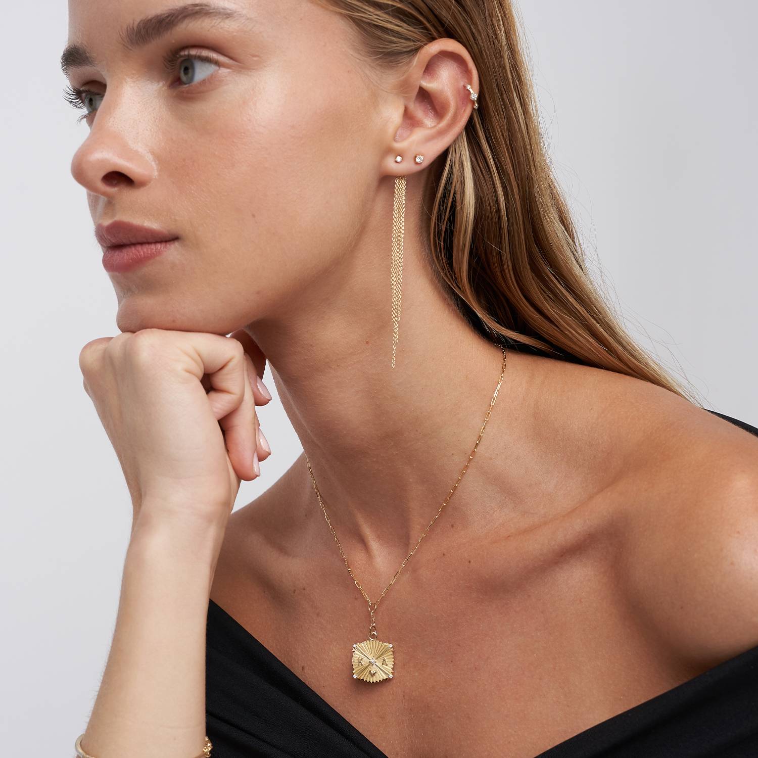 Shining Tyra Initial Medallion Necklace with Diamond - 14k Solid Gold-2 product photo