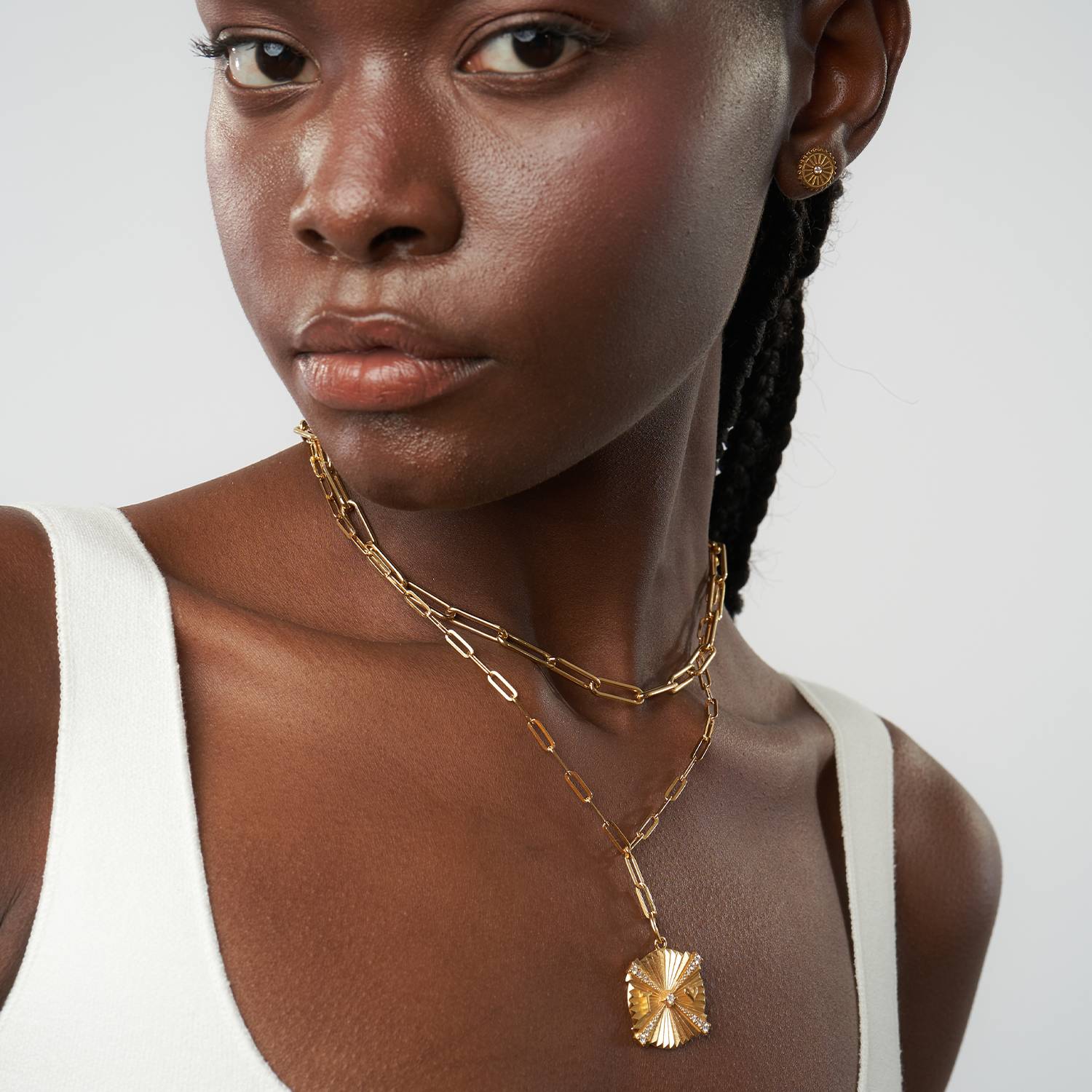 Shining Tyra Initial Medallion Necklace with Diamonds- Gold Vermeil-2 product photo