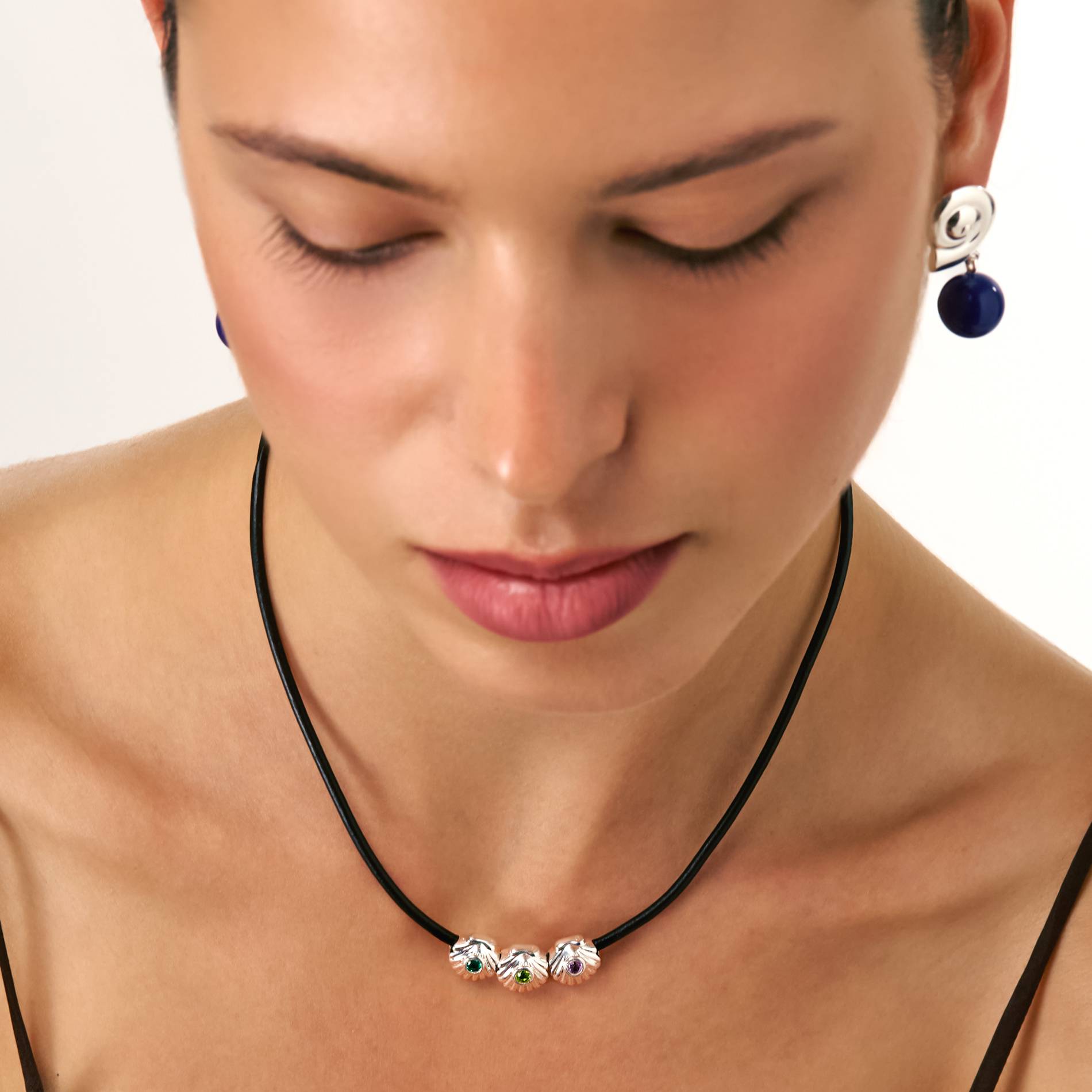 Sirena Shell Leather Cord Necklace - Silver-2 product photo