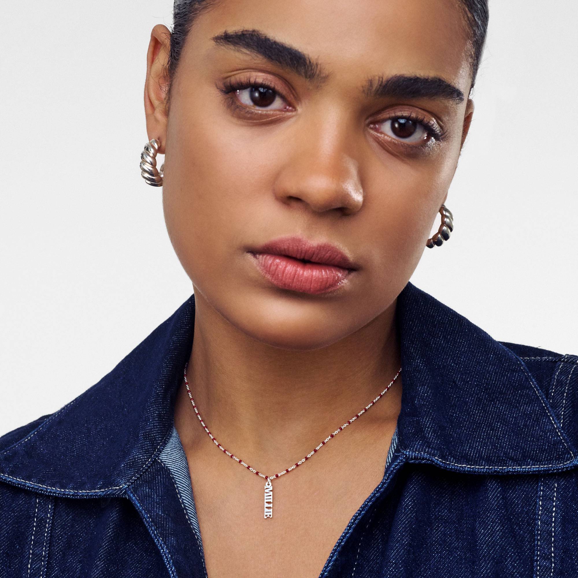 Soltale Bordeaux Singapore Chain Name Necklace- Silver-2 Soltale Bordeaux Singapore Chain Name Necklace- Silver-2 product photo