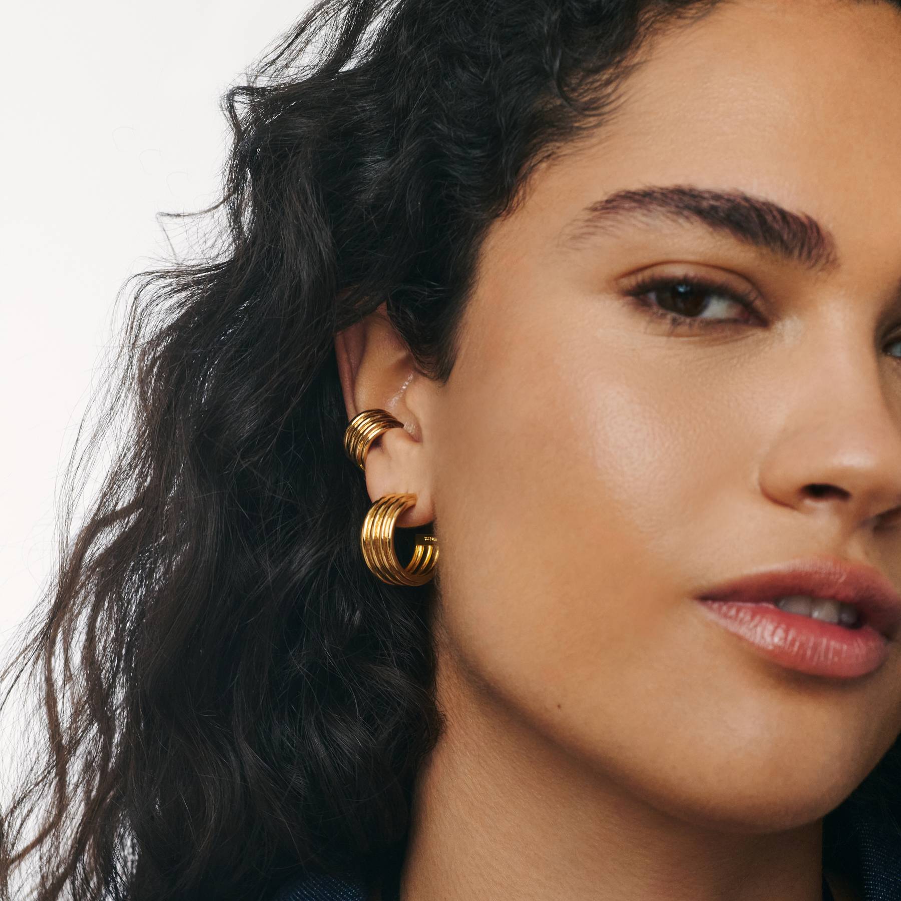 No. 08 —The Essential Ear Cuff- Gold-3 product photo