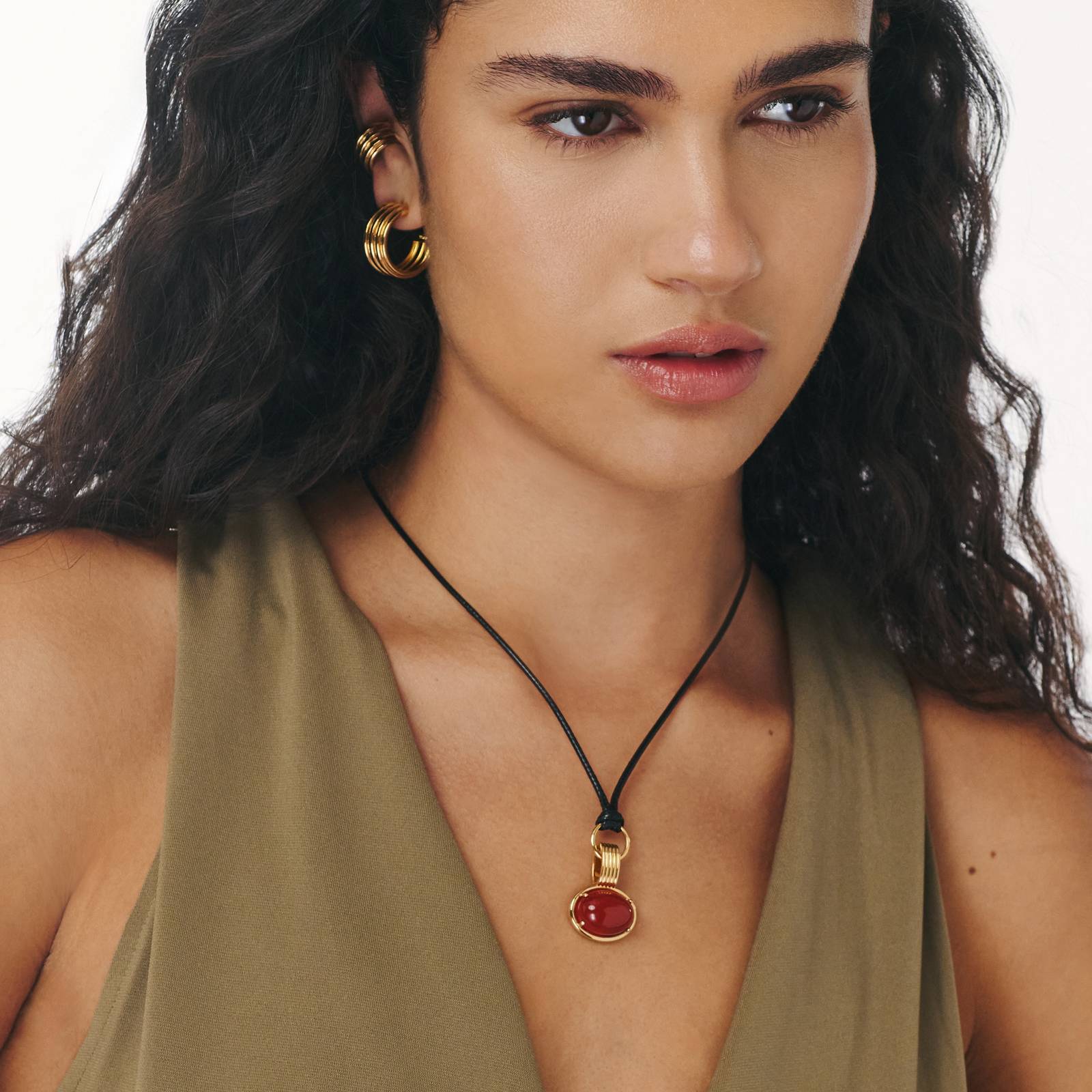 No. 04 — The Lucky Stone Cord Necklace- Gold-2 product photo