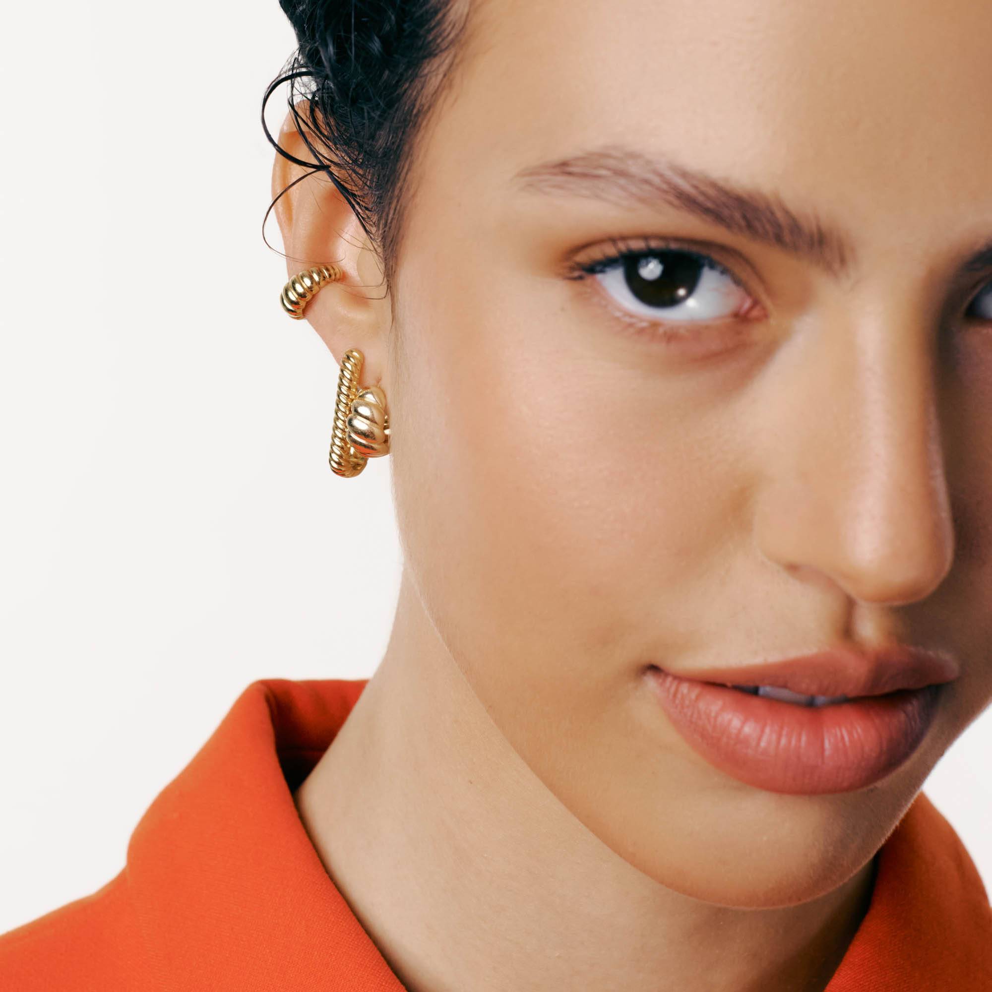 Twisted Rectangle Hoop Earrings- Gold Vermeil-3 product photo