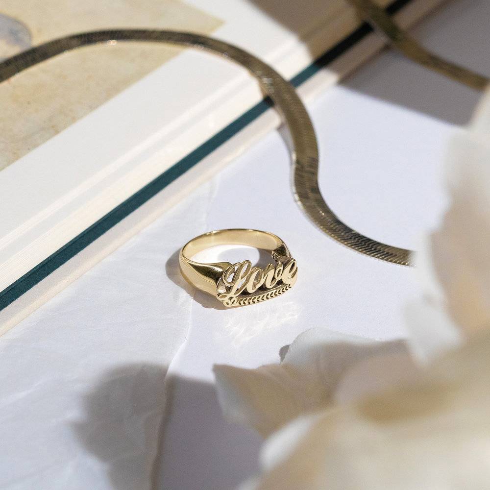 Bague Prénom Rétro - Or jaune 10 carats-1 photo du produit