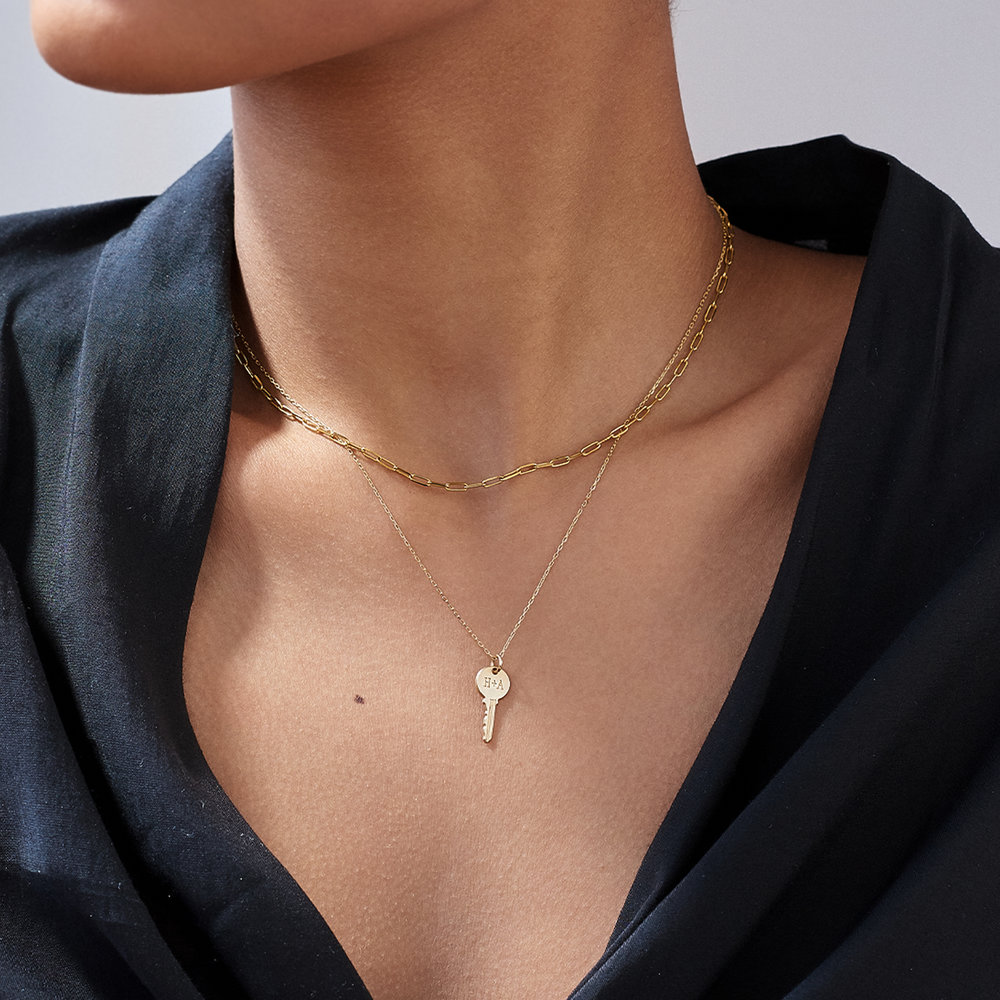 Small Paperclip Chain Necklace - 10K Solid Gold - 1 product photo