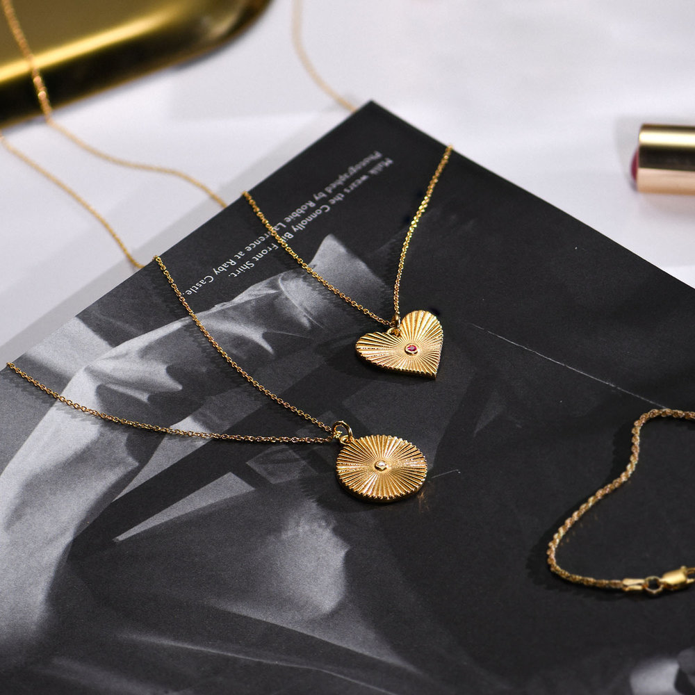 Heart Medallion Necklace - Gold Vermeil - 1 product photo