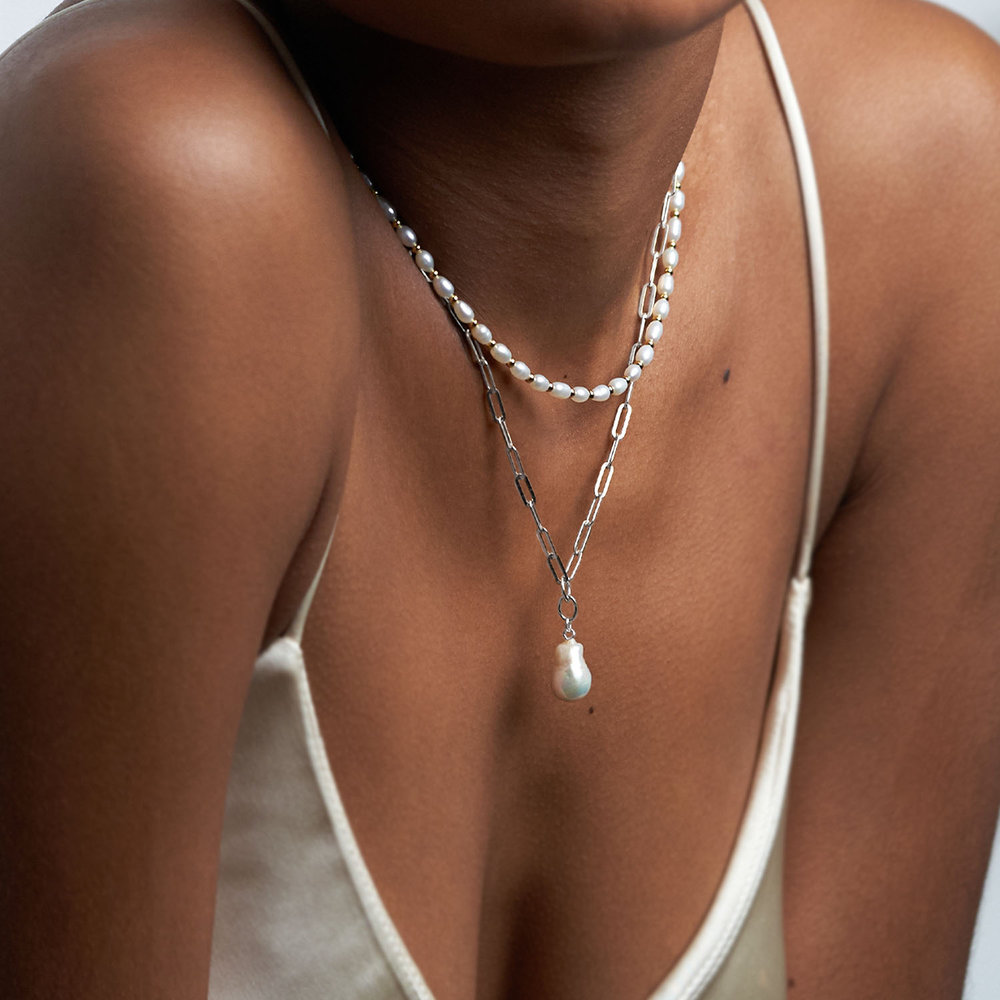 Isla White Pearl Necklace With Paperclip Chain - Silver - 2 product photo
