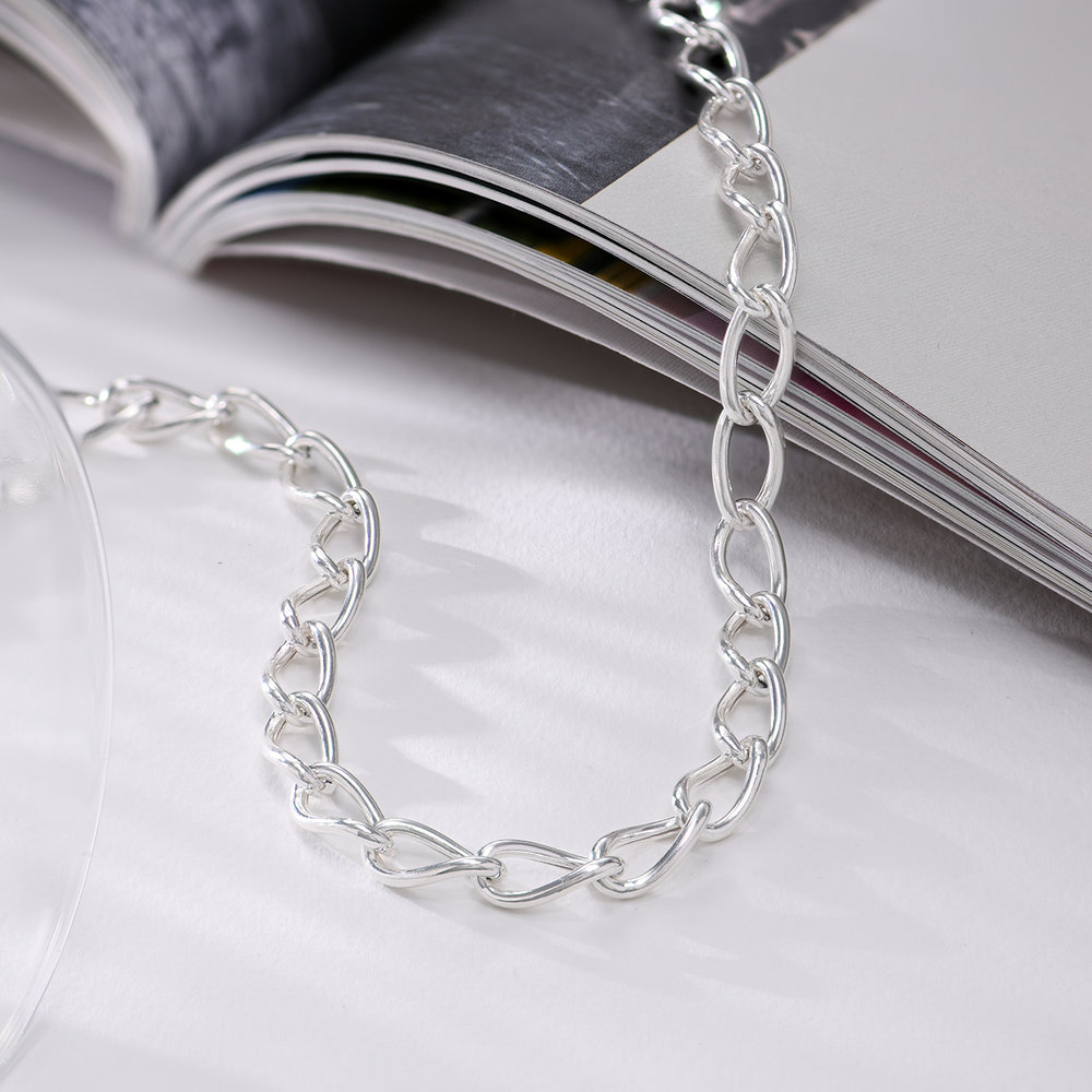 Oval Link Chain Necklace- Silver - 1 product photo