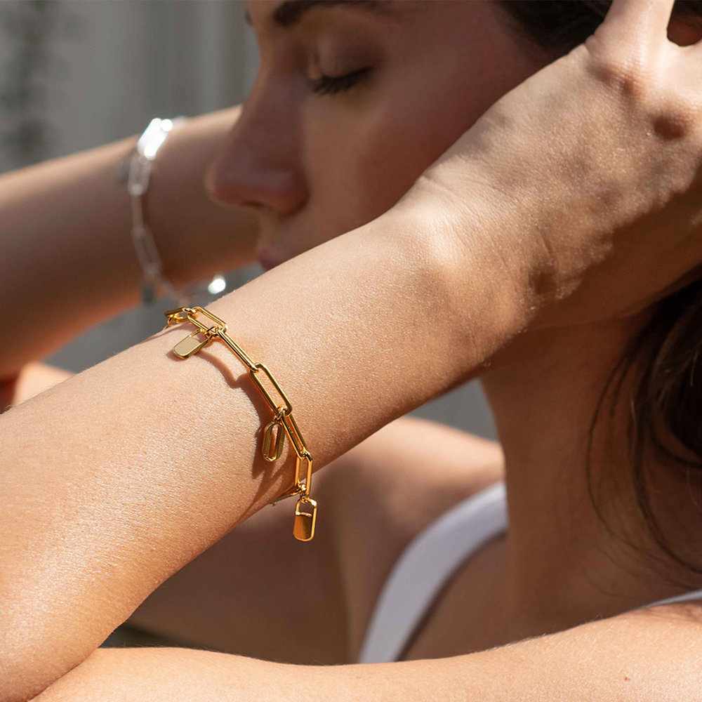 The Charmer Link Initial Bracelet - Gold Vermeil - 5 product photo