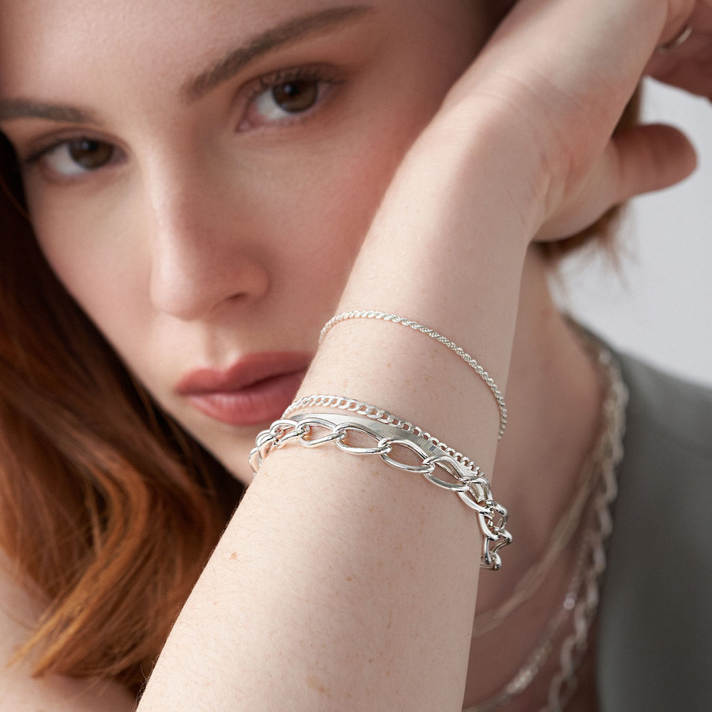 Oval Link Chain Bracelet- Silver - 3 product photo