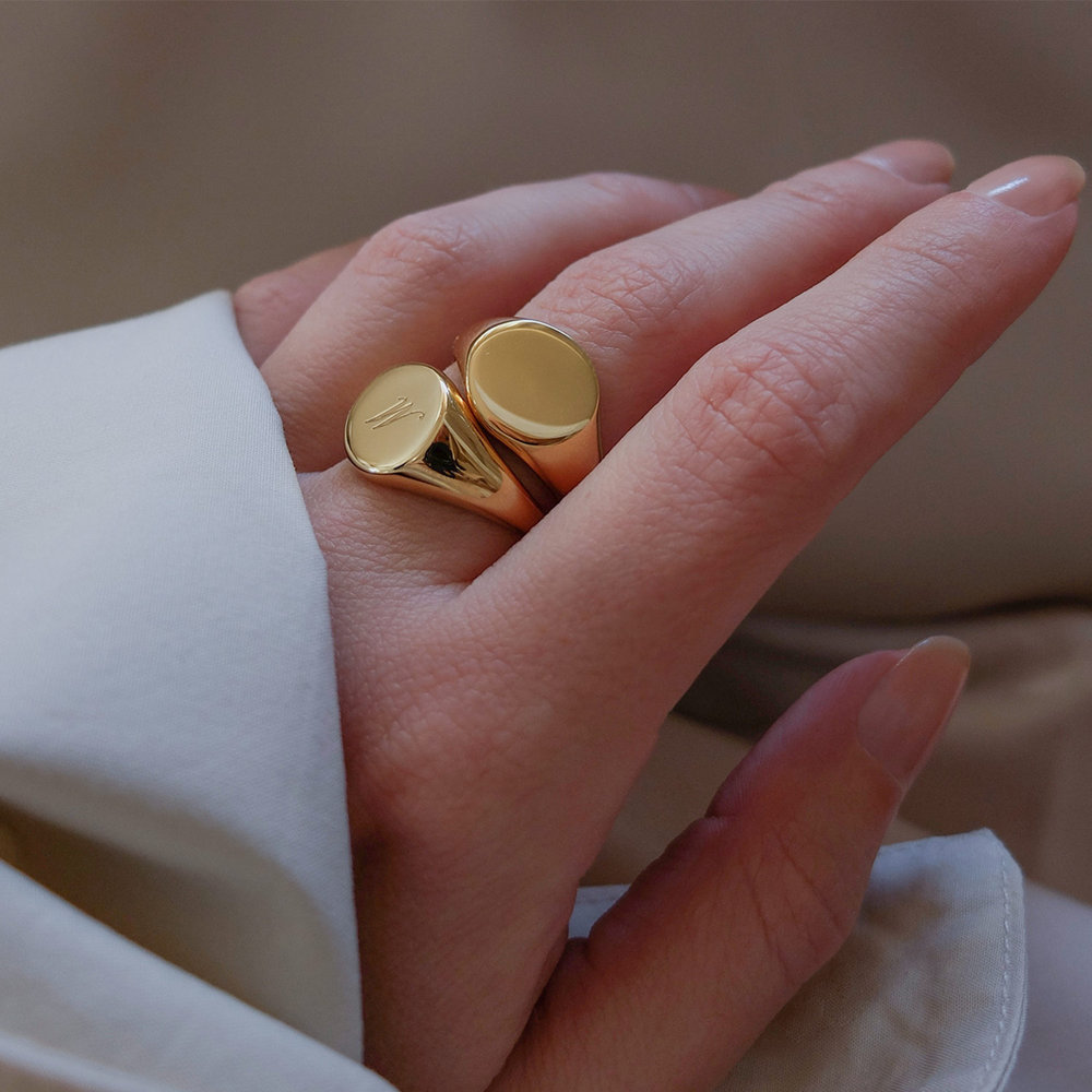 Luna Round Initial Ring - Gold Plated - 3 product photo
